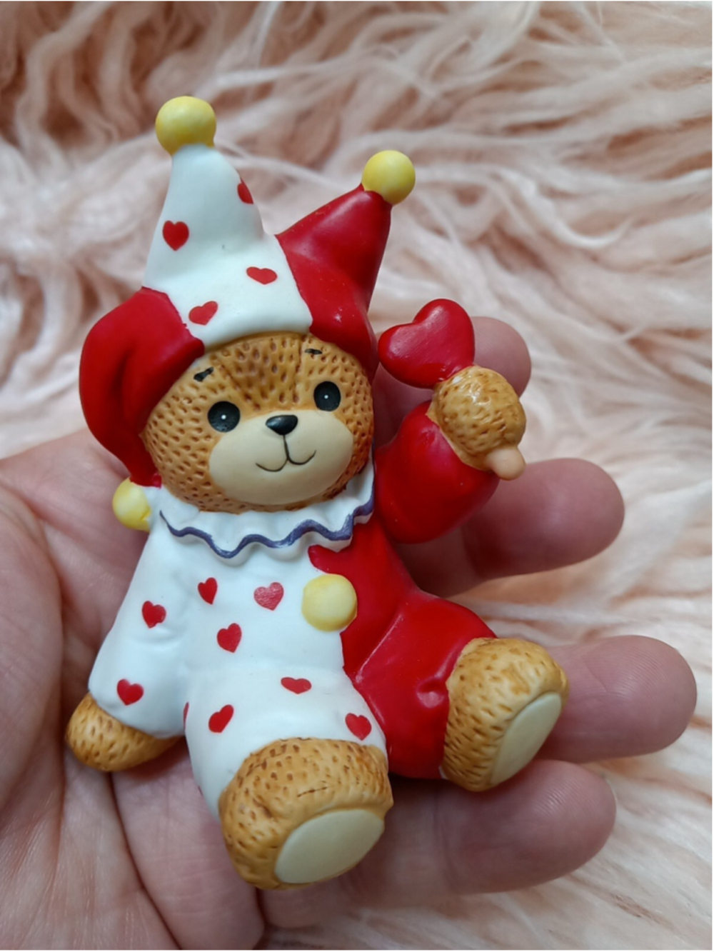 Lucy And Me Bear Figurine Vintage Valentines Day Heart Jester 1984 Red Clown - Picture 6 of 14